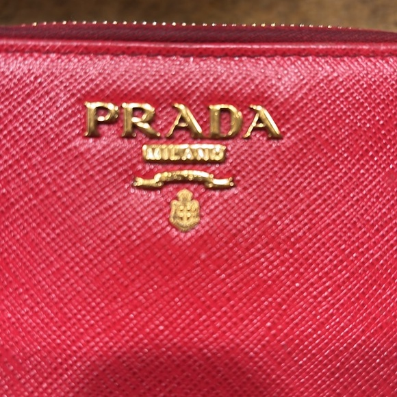 Prada Saffiano short billfold wallet - Picture 2 of 9